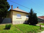 Eladó 80 m2-es családi ház Kaposvár, lakóövezet