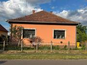 Eladó 101 m2-es családi ház Tiszafüred, Központhoz közel
