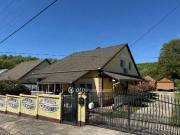 Eladó 182 m2-es családi ház Komló, Dávidföld