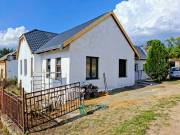 Eladó 120 m2-es családi ház Hosszúhetény, Családiházas