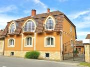 Eladó 350 m2-es családi ház Kaposvár