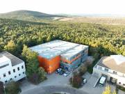 Eladó 1450 m2-es irodaépület Budaörs