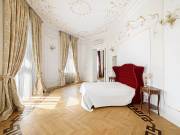 Eladó 170 m2-es téglalakás Budapest VI. kerület