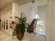 Eladó 1700 m2-es irodaépület Vértesszőlős