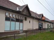 Eladó 304 m2-es üzlethelyiség Izsák, Kossuth Lajos út