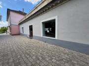Kiadó 130 m2-es üzlethelyiség Nagykőrös