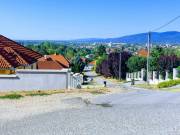 Eladó 910 m2-es építési telek Vác