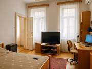 Eladó 36 m2-es téglalakás Budapest VI. kerület