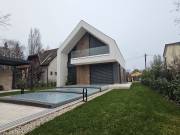 Eladó 160 m2-es nyaraló Zamárdi