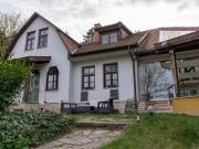 Eladó 744 m2-es családi ház Leányfalu, Móricz Zsigmond út