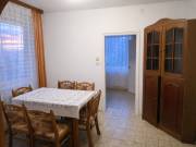 Eladó 250 m2-es családi ház Győr