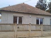 Eladó 100 m2-es családi ház Tápiószecső, Széchenyi utca