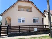 Eladó 100 m2-es családi ház Kunadacs