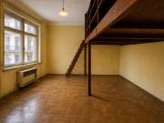 Eladó 28 m2-es téglalakás Budapest V. kerület, Múzeum körút