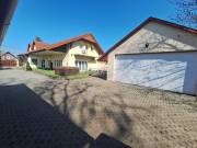 Eladó 317 m2-es családi ház Baja