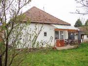 Eladó 80 m2-es családi ház Letkés