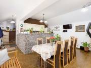 Eladó 210 m2-es családi ház Halászi