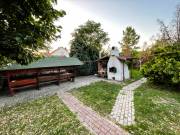 Eladó 181 m2-es családi ház Jászárokszállás
