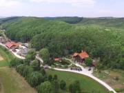 Eladó 3000 m2-es családi ház Nőtincs, Diófa utca