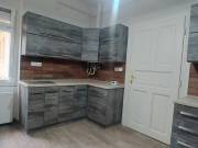 Kiadó 108 m2-es téglalakás Pécs, Rét utca