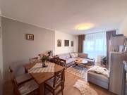 Eladó 65 m2-es téglalakás Esztergom, Szalézi utca