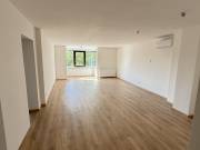 Eladó 78 m2-es téglalakás Budapest VI. kerület