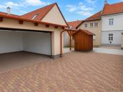 Eladó 160 m2-es építési telek Győr