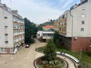 Eladó 99 m2-es csúsztatott zsalus lakás Esztergom, Lőrinc utca