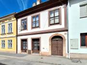 Eladó 173 m2-es téglalakás Győr