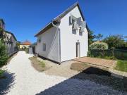 Eladó 102 m2-es ikerház Fót