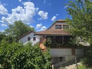 Eladó 192 m2-es téglalakás Lovasberény