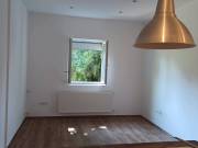 Kiadó 30 m2-es téglalakás Pécs