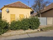 Eladó 106 m2-es családi ház Kesztölc, Szent István utca