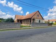 Eladó 102 m2-es családi ház Szellő