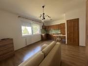 Eladó 46 m2-es téglalakás Monor, Nyitrai utca
