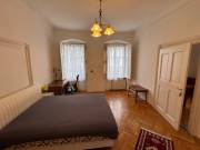 Kiadó 80 m2-es téglalakás Pécs, Király utca