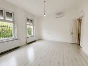 Eladó 145 m2-es házrész Debrecen