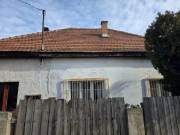 Kód: 5142N Teljes felújítást igényel, önálló hrsz, saját mérőórák, kiváló közlekedés