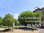 NAGY KIRAKATI PORTÁLOS ÜZLETHELYISÉG FORGALMAS HELYEN ELADÓ!