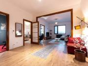 A Várhegyre és a Hármashatárhegyre panorámás lakás a Krisztinaváros szívében!