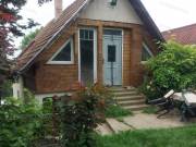 Ház Héregen, a Bikaréti dűlőben, szőlővel eladó