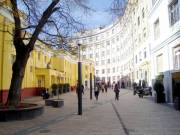 BUDAPESTEN KIADÓ ALBÉRLET