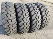 12.5 R20 335 80 R20 használt Dunlop SP T9 rakodógép gumik 12,5 r20 335/80r20 terepgumi
