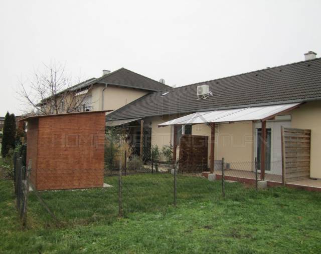 Tágas terek, romantikus környezet! - Győr, Ménfőcsanak  - Kép