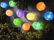 Szolár lampion fényfüzér - 10 db színes lampion, hidegfehér LED - 2,5 m