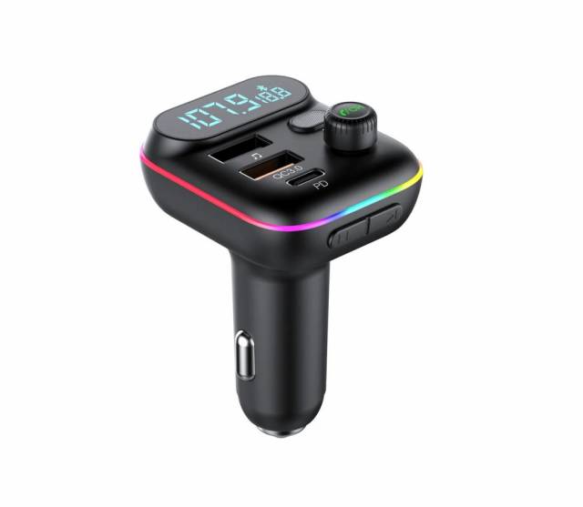 HiGi® - T70 szivargyújtóba dugható FM transzmitter & autós USB-s gyorstöltő: 1x USB Type-C + 1x  - Kép