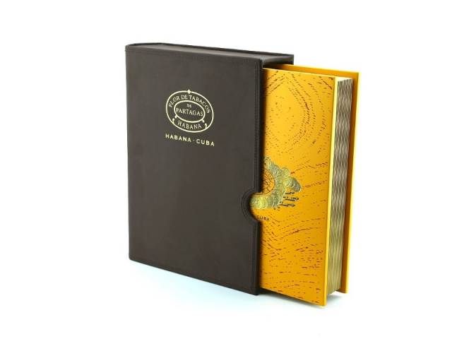 Partagas humidor könyv – Rejtett, könyv formájú szivar humidor, cédrusfa belsővel, kb 30 szál szivar - Kép
