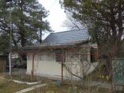 Bocskaikert Monostordűlő részében egy 700 m2-es nagyságú földterület a rajta lévő nettó 30 m2-es, 1 