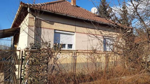 Eladó Ház, Tiszavárkony - Tiszavárkony - Ház