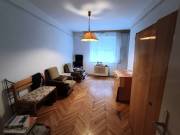 Debrecenben, Libakertben eladó egy 61 m²-es, 2 + 1 félszobás, első emeleti, erkélyes, felújítandó té